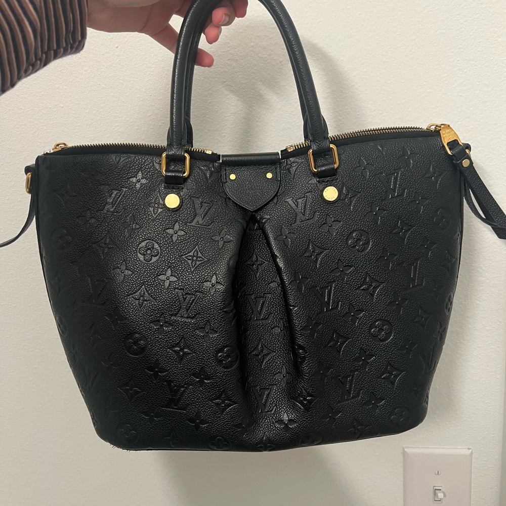Louis Vuitton Black Monogram Handbag